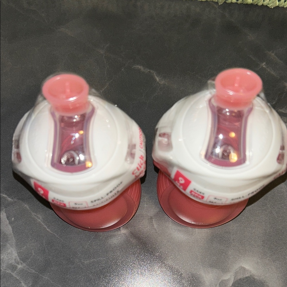Munchkin Pink Click Lock Sippy Cup - Picture 3 of 5